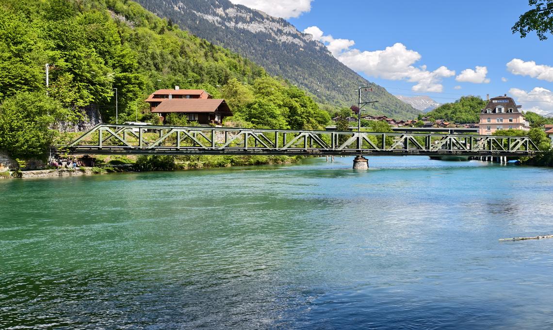 因特拉肯Interlaken