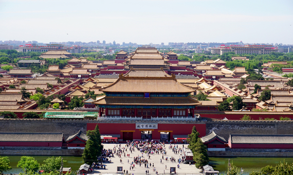 我行我素 素食旅遊 ~ 北京精彩5日自由行-慕田峪長城、四大世界遺產、皇家園林、金面王朝秀(含地陪服務費/上網卡/基礎旅平險/飯店行李服務費)