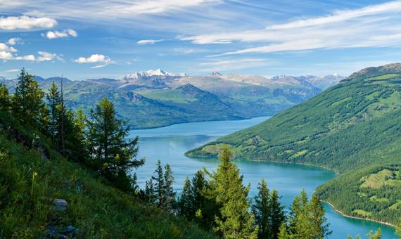 我行我素 素食旅遊 | 北疆風光13天參訪團 | 禾木村、喀納斯湖、巴音布魯克、天山天池、伊犁薰衣草花園 CX (含地陪服務費/上網卡/基礎旅平險)