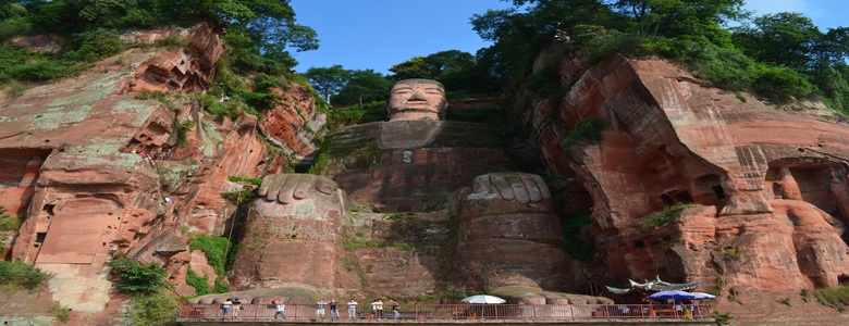 我行我素 素食旅遊 | 峨眉山~金頂(特別安排住金頂一晚)、樂山大佛、北山石窟、寶頂山石刻朝聖自由行8日(含地陪服務費/上網卡/行李服務費/礦泉水)