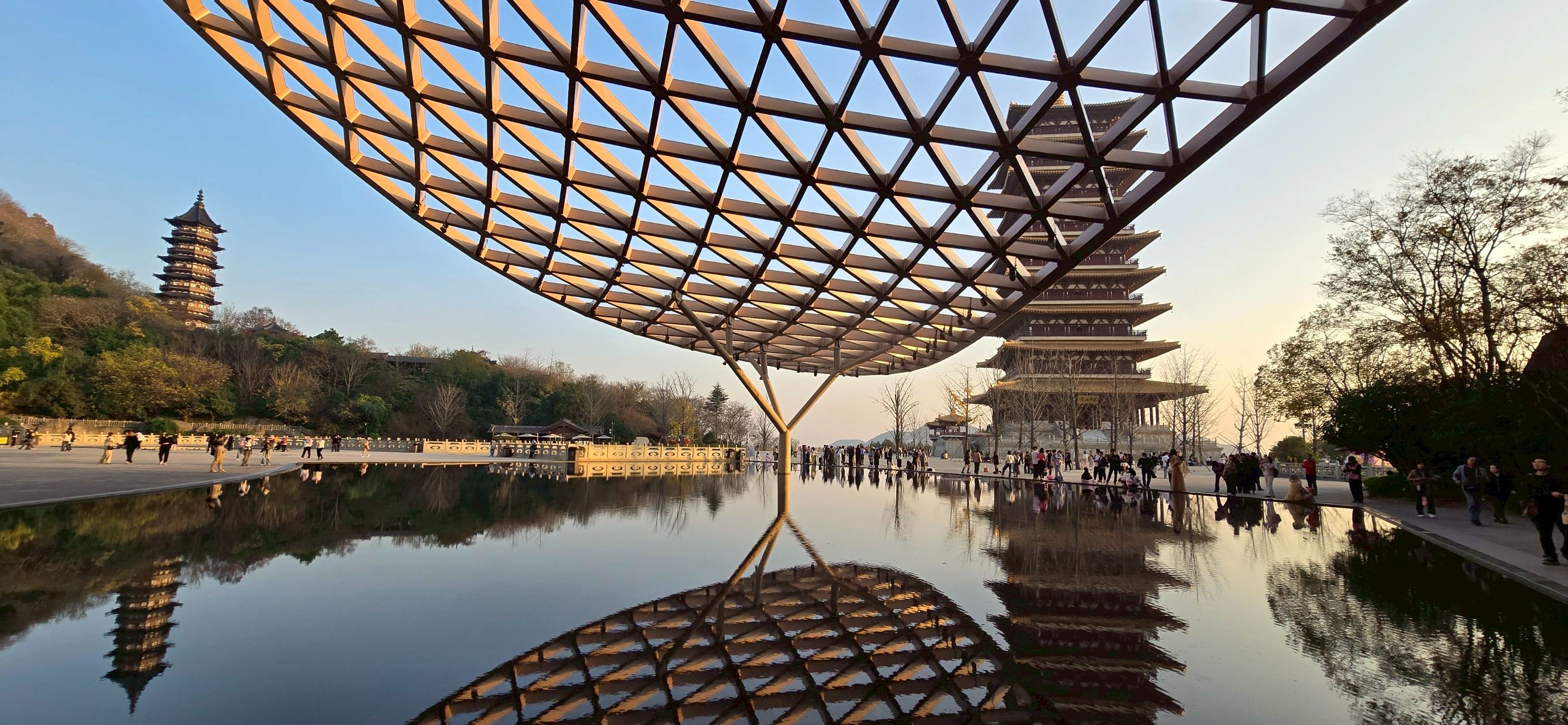 我行我素全素食旅遊~九華山.牛首山佛頂宮.無錫靈山大佛8日 (含地陪服務費/上網卡)