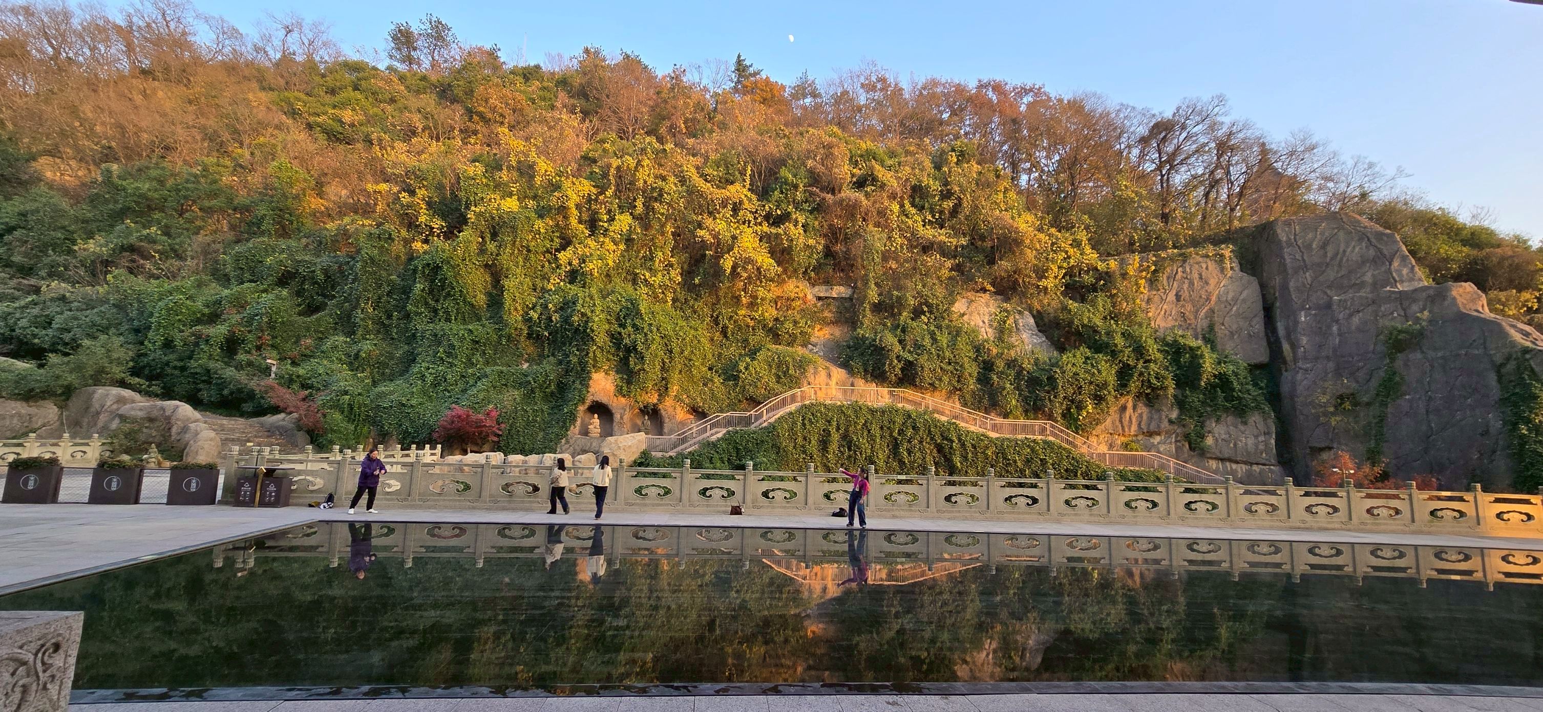 我行我素全素食旅遊~九華山.牛首山佛頂宮.無錫靈山大佛8日 (含地陪服務費/上網卡)