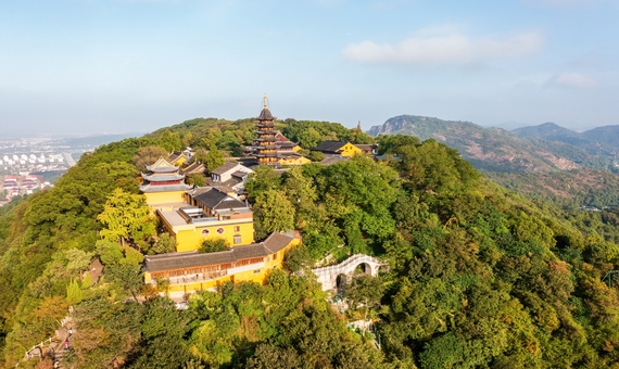 靈岩山寺
