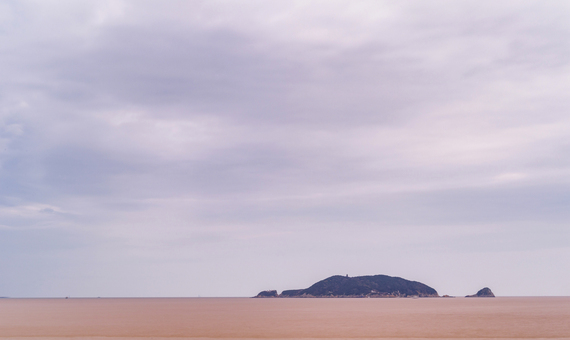 洛迦山