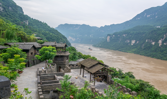 我行我素~素食旅遊 渝您漫遊⻑江三峽8⽇ | 船遊長江三峽、天生三橋、仙女山、五星江輪 CA 3U重重 (含地陪服務費/上網卡)