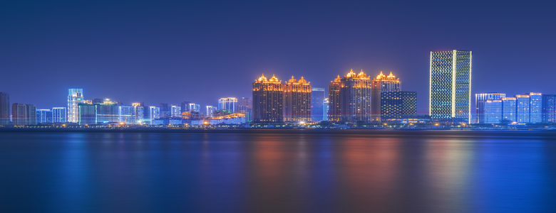 我行我素 素食旅遊~【湖北風華】恩施雲龍地縫、屏山峽谷、仙山貢水、西陵峽、夢里水鄉8日CZ (含地陪服務費/上網卡/基礎旅平險)