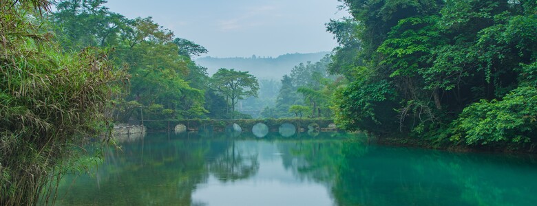 我行我素~素食旅遊 貴州9日自由行|黃果樹瀑布、西江千戶苗寨、世界遺產梵淨山、綠寶石荔波小七孔、萬峰林、馬嶺河峽谷 (含地陪服務費、上網卡)
