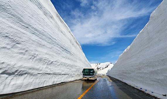 大雪谷