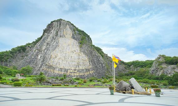 七珍佛山 Wat Khao Chee-chan