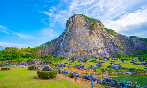 七珍佛山 Wat Khao Chee-chan
