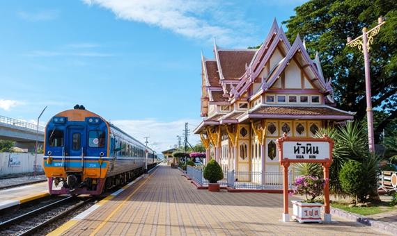 百年經典：復古華欣火車站 Hua Hin Railway Station
