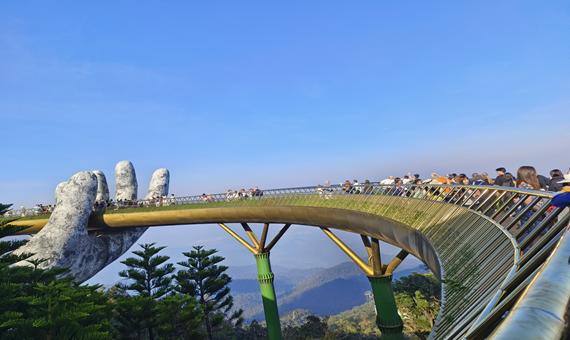 黃金佛手橋 Golden Bridge