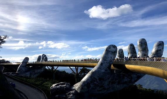 黃金佛手橋 Golden Bridge