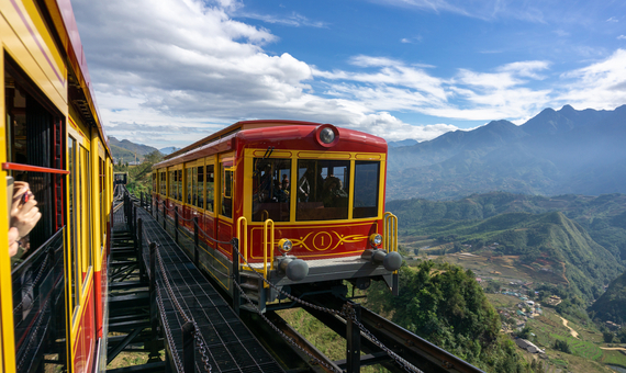 芒花登山列車