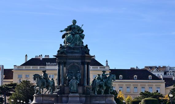 瑪麗亞特蕾莎廣場 Maria-Theresien-Platz