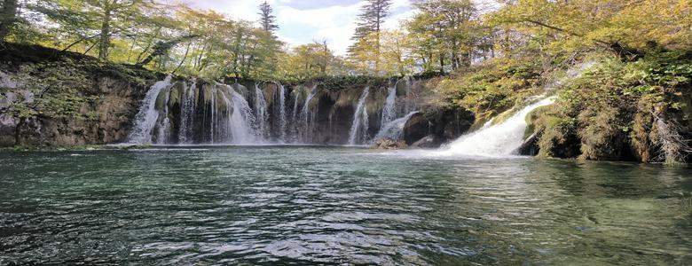 我行我素 素食旅遊 探索巴爾幹克斯10日 | 絕美十六上下湖、杜布羅尼克古城、童話布雷德湖、格拉茲城堡山 CI (含司領服務費/送網卡/無自理餐)