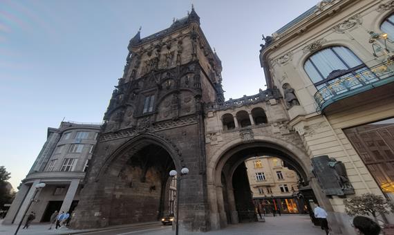 火藥塔 Powder tower